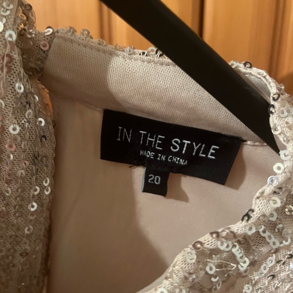 In the style gorgeous sequin top size 20 - Picture 2 of 3